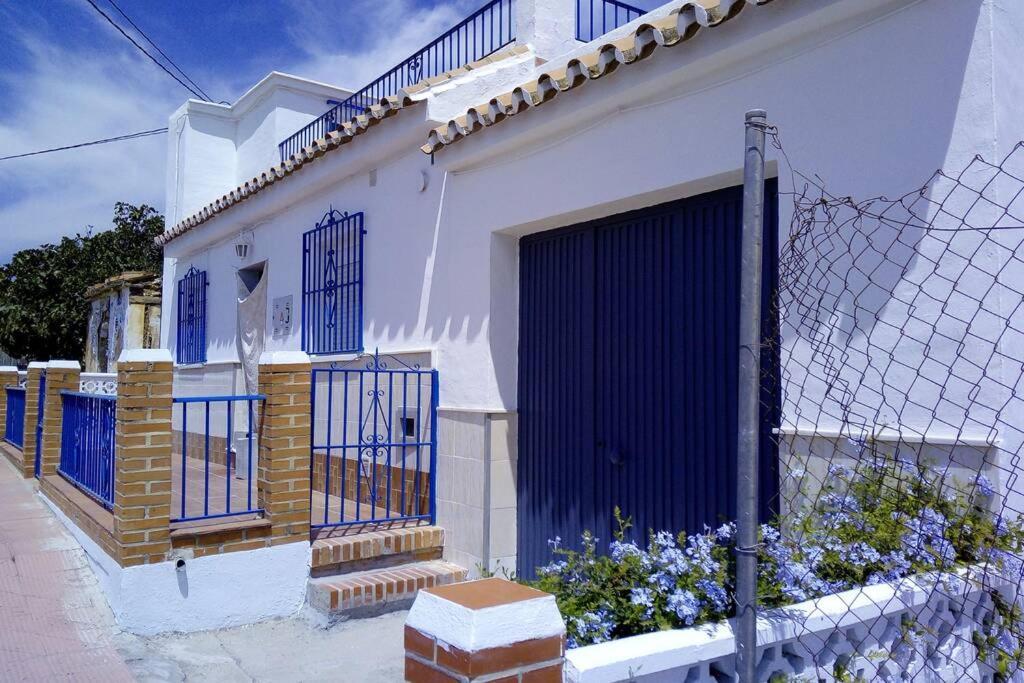 Fabulosa Casa De Vacaciones Junto Al Mar Torrox Exterior foto