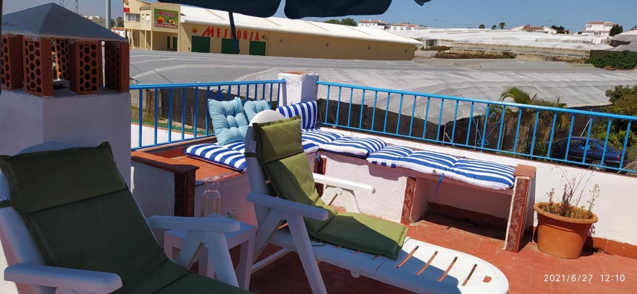 Fabulosa Casa De Vacaciones Junto Al Mar Torrox Exterior foto